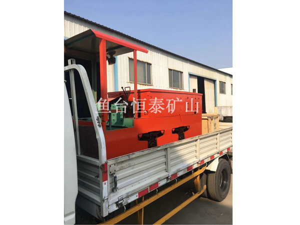 矿用柴油机车